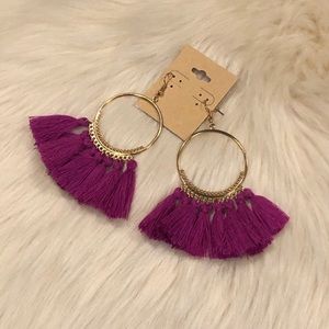 NWOT Fringe purple dangle earrings